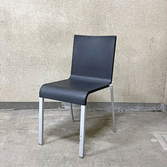 ヴィトラ vitra. ゼロスリー .03 ダイニングチェア スタッキングチェア B ベーシックダーク Maarten Van Severen 定価70,400円程 〓