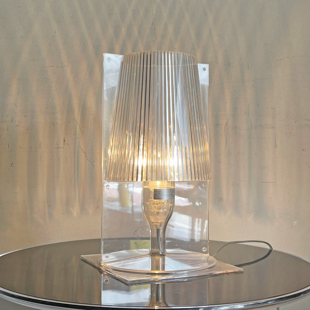 カルテル Kartell テイク TAKE テーブルランプ ポリカーボネート製 ブルー フェルチョ・ラヴィアーニ Ferruccio Laviani イタリア ■