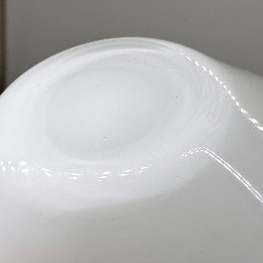 辻和美 Kazumi Tsuji 三角浅鉢 乳白色 ガラスボウル Φ16×7cm ファクトリーズーマー factory zoomer 現代作家 ●