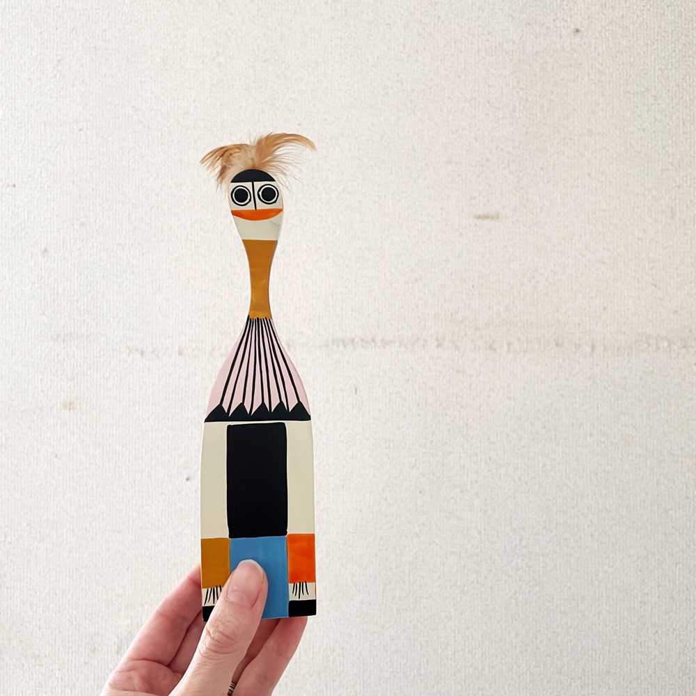 ヴィトラ vitra. ウッデンドール Wooden Dolls No.1 木製オブジェ モミ材 H19cm ハンドクラフト アレキサンダー・ジラード 定価￥22,000- ◎