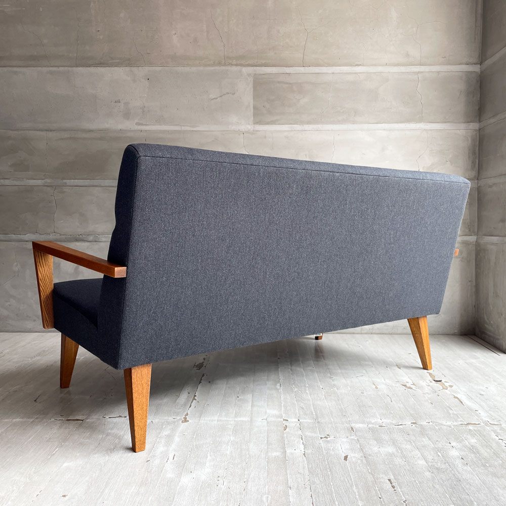 トラックファニチャー TRUCK FURNITURE ロビー LOBBY 2Pソファ 2人掛け オーク無垢材 グレー系ファブリック 新品張替済 廃番希少 ♪