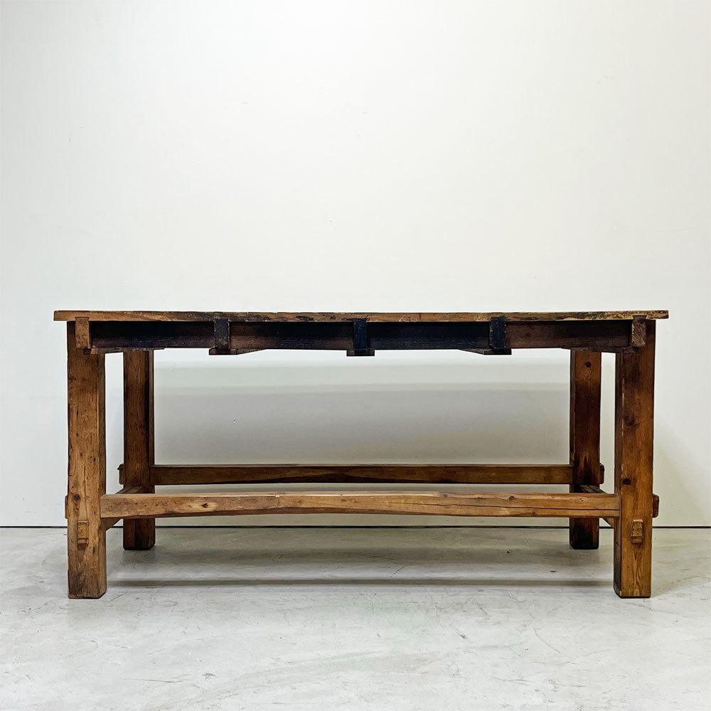 ヨーロッパビンテージ Europe vintage 木製 無垢材 ワークテーブル 作業台 W159cm 抽斗8杯 木味 ディスプレイ台 店舗什器 ●