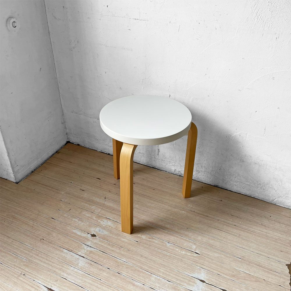 アルテック artek スツール60 Stool60 スツール 3本脚 ホワイトラッカー アルヴァ・アアルト 北欧家具 定価￥48,400 ★