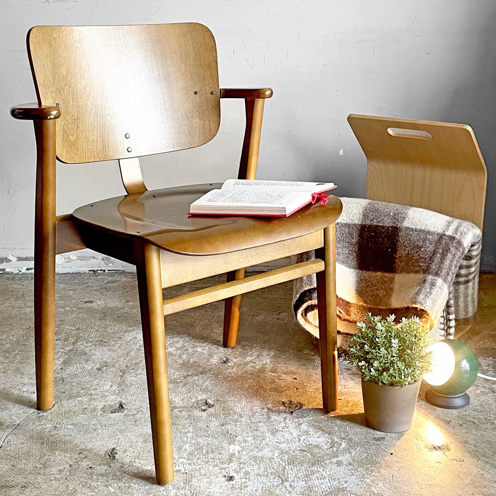 アルテック artek ドムスチェア Domus Chair ダイニングチェア ハーフアーム バーチ材 ウォールナットステイン スコープ SCOPE別注 イルマリ・タピオヴァーラ 北欧 フィンランド 定価￥128,700- ■