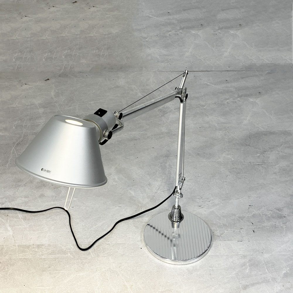 アルテミデ Artemide トロメオテーブル Tolomeo Table アルミ デスクライト テーブルライト ミケーレ・デ・ルッキ 定価￥93.500- ★