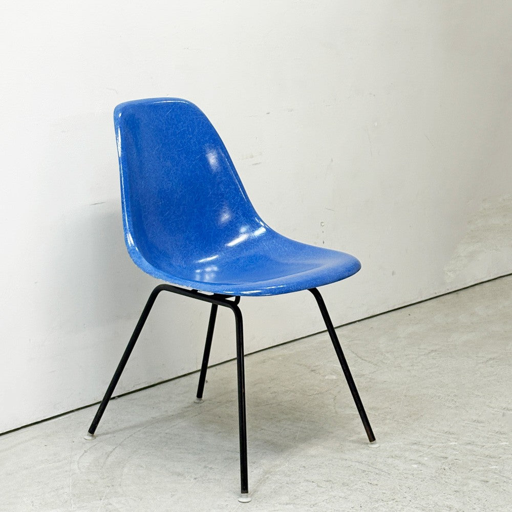 ハーマンミラー Herman Miller サイドシェルチェア セカンド 2nd FRP ウルトラマリンブルー Hベース イームズ ビンテージ ●