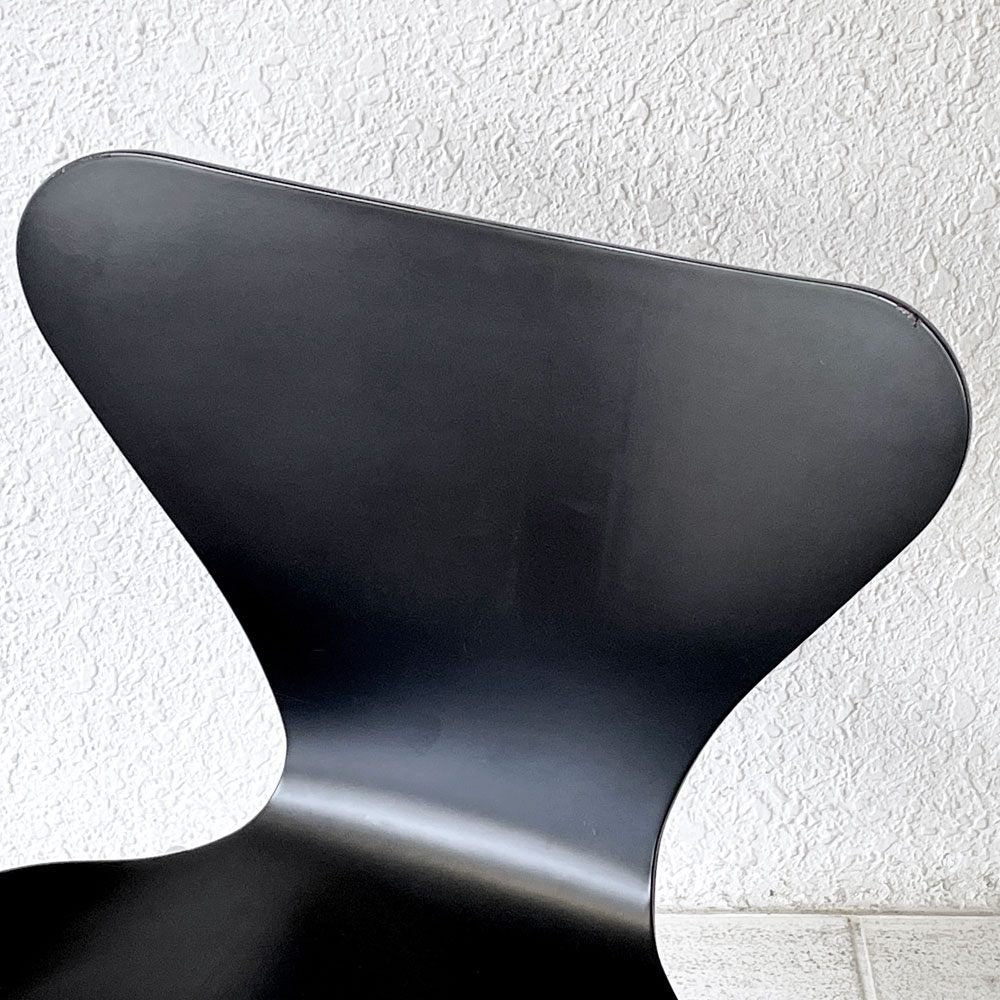 フリッツハンセン Fritz Hansen 3107 セブンチェア ラッカー仕上げ ブラック スタッキング アルネ・ヤコブセン デンマーク 北欧家具 ◇