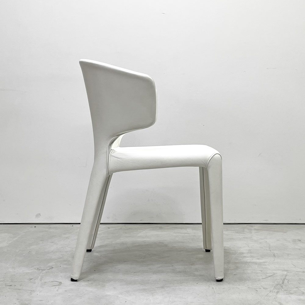 カッシーナ Cassina オラ 367 HOLA アームチェア 本革 フルレザー ホワイト ハンス・ウェッツスタイン 定価￥374,000- A ●