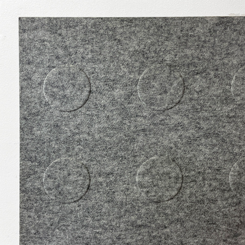 アブストラクタ Abstracta ドレミ DoReMi フロアスクリーン パーテーション オークフレーム × ドットフェルト 吸音材 Nina Jobs スウェーデン ●