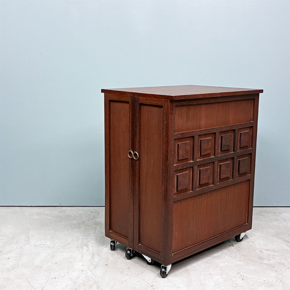 ビンテージ Vintage バーキャビネット カウンター サイドボード 無垢材 レリーフ キャスター付き 店舗什器 ◎