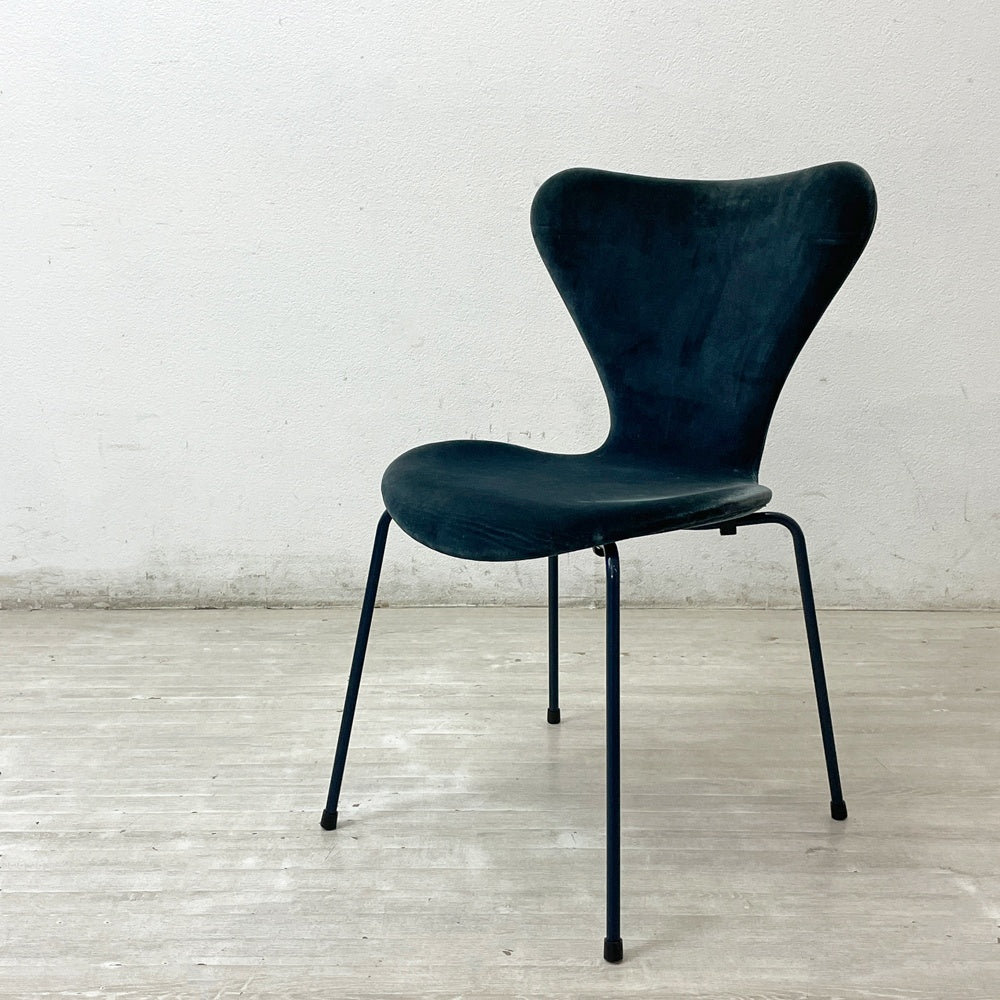 フリッツハンセン Fritz Hansen 3107 セブンチェア フルパティング アルネ・ヤコブセン ミッドナイトブルー デンマーク 北欧家具 B ●