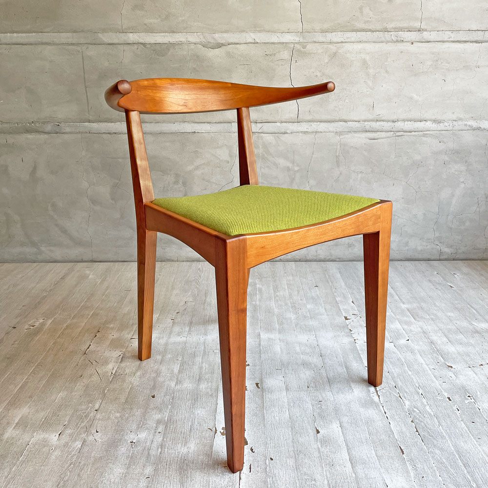 ウッドユウライクカンパニー WOOD YOU LIKE COMPANY アイチェア クッション AI CHAIR ハーフアームチェア チェリー無垢材 ファブリック ライトグリーン ファブリック 座面張替済 B ♪