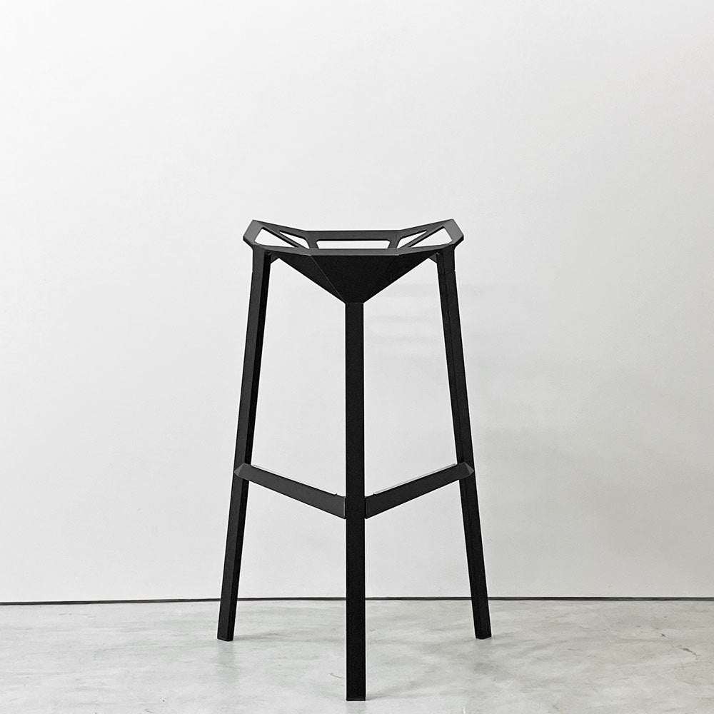 マジス MAGIS スツールワン STOOL_ONE カウンターチェア スタッキングチェア ブラック コンスタンチン・グルチッチ イタリア A ●