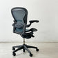 ハーマンミラー Herman Miller アーロンチェア Bサイズ ランバーサポート フル装備 グラファイトベース グリーン系 ビル・スタンフ ＆ ドン・チャドウィック 現状品 ●