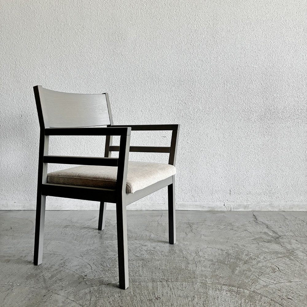 マスターウォール MASTERWAL グレイズ GRAY'S ARM CHAIR アームチェア ホワイトオーク材 ライトグレー ファブリック座面 アイボリー系 廃番仕様 展示品 〓