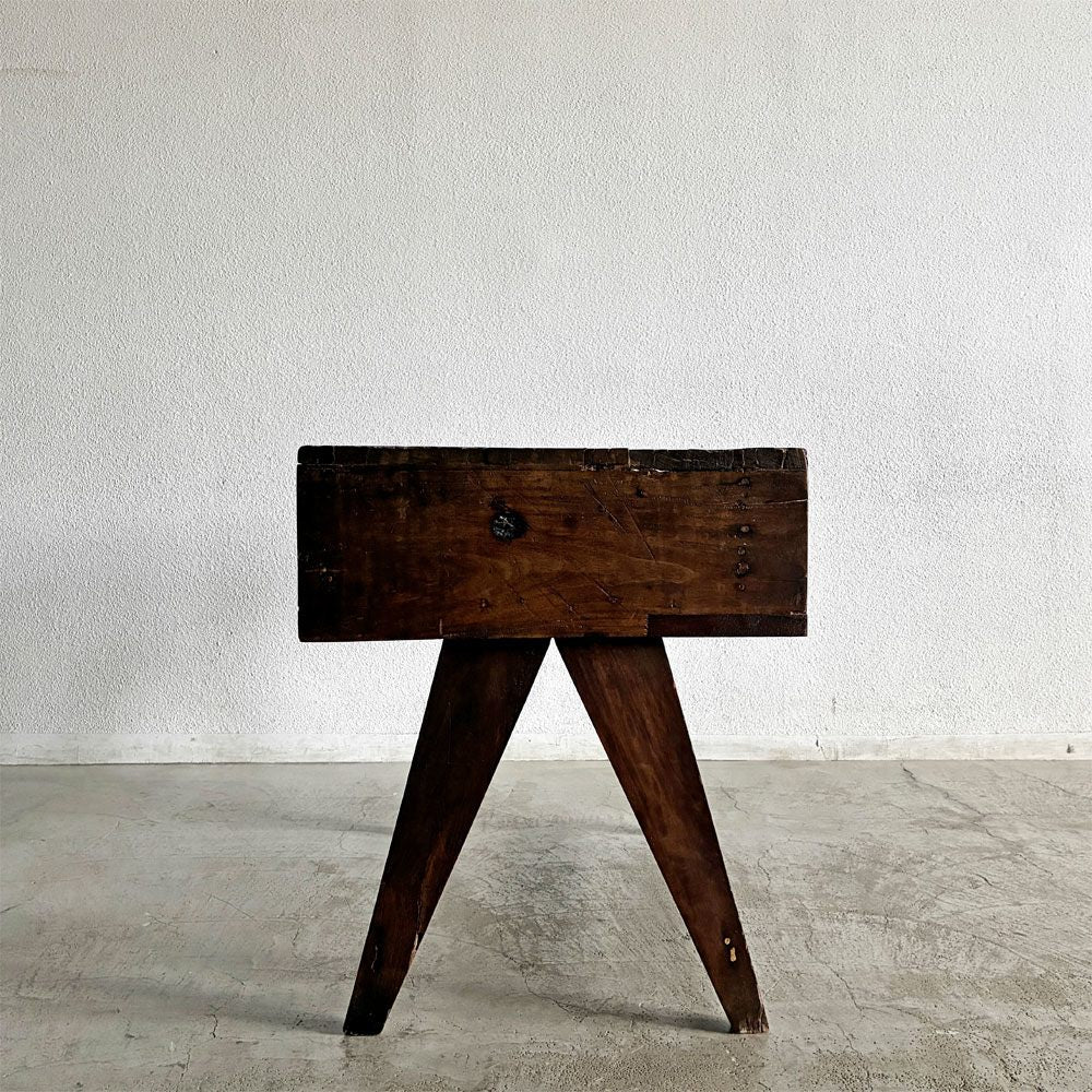 ピエールジャンヌレ Pierre Jeanneret スモールデスク スクールデスク W83cm チーク無垢材 Vレッグ チャンディーガル オリジナルビンテージ 希少 〓