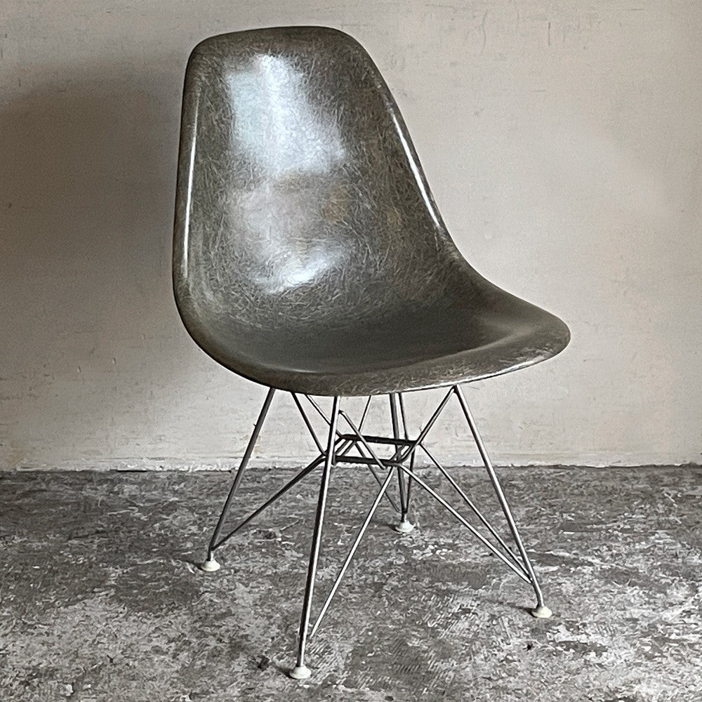 ハーマンミラー Herman Miller サイドシェルチェア 2nd ビンテージ エンボスレス すっぴんモデル FRP シーフォームグリーン ロータイプ エッフェルベース イームズ ■
