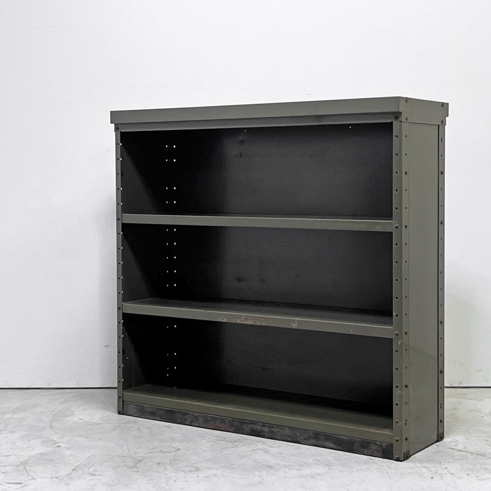 ビンテージ Vintage スチールシェルフ 3段 カーキ サイドボード オープンシェルフ シューズラック インダストリアル ●