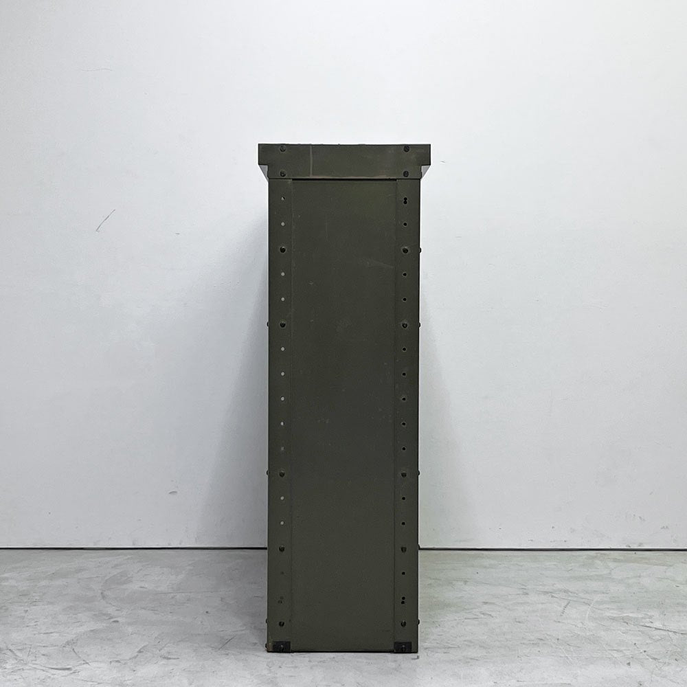 ビンテージ Vintage スチールシェルフ 3段 カーキ サイドボード オープンシェルフ シューズラック インダストリアル ●