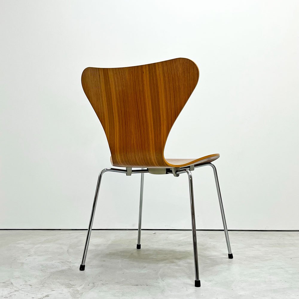 フリッツハンセン Fritz Hansen セブンチェア Seven Chair ダイニングチェア アルネヤコブセン Arne Jacobsen ウォールナット材 北欧家具 ●