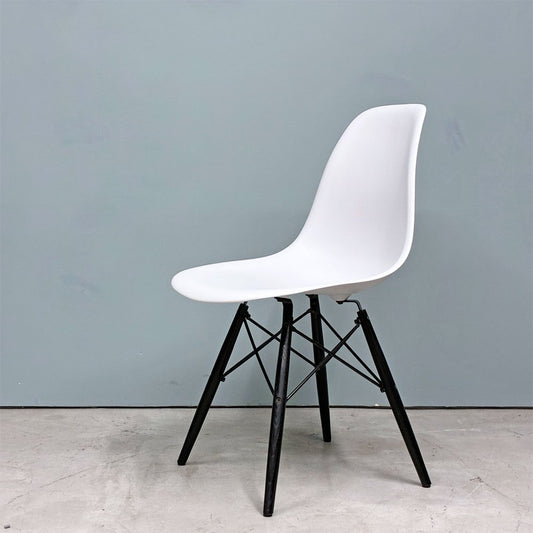 ハーマンミラー HermanMiller サイドシェルチェア ドゥエルレッグ DSW アルパイン × エボニー ポリプロピレン製 イームズ ミッドセンチュリー A ◎