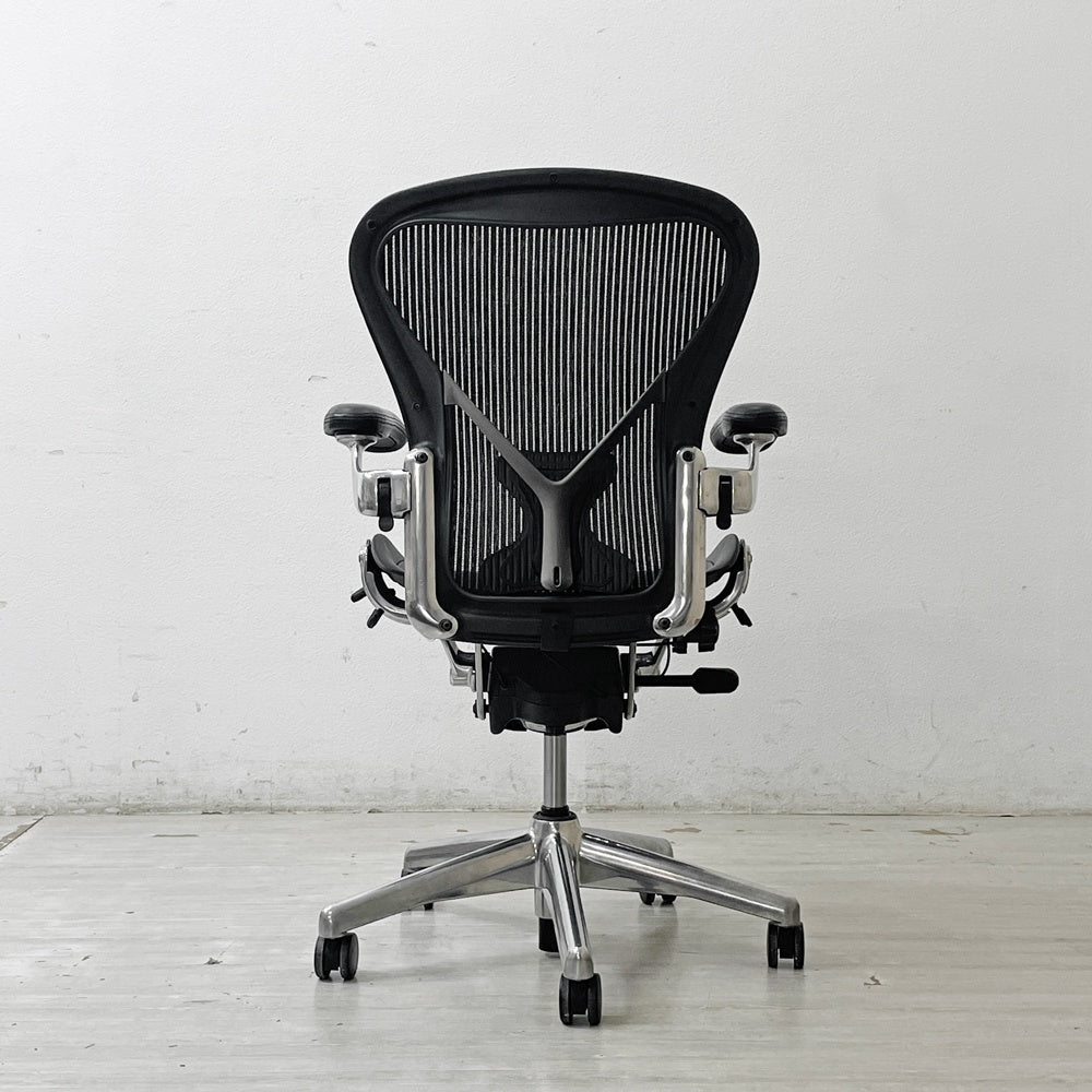 ハーマンミラー Herman Miller アーロンチェア フル装備 Bサイズ ポスチャーフィット クラシックカーボンメッシュ ポリッシュドアルミベース レザーアーム ビル・スタンフ ＆ ドン・チャドウィック ●