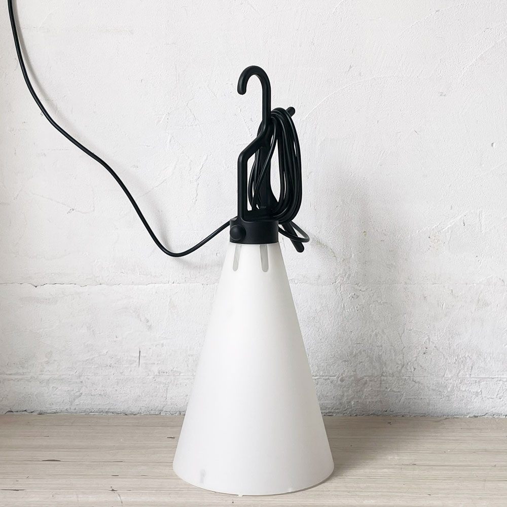 フロス FLOS メイデイ MAYDAY マルチライト スタンドライト ブラック コンスタンチン・グルチッチ Konstantin Grcic 2020年製 MoMA ★