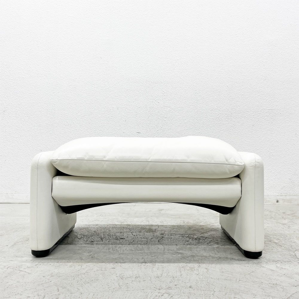 カッシーナ Cassina 675-OT マラルンガ MARALUNGA オットマン フットスツール 本革 ヴィコ・マジストレッティ 定価￥583,000- 〓