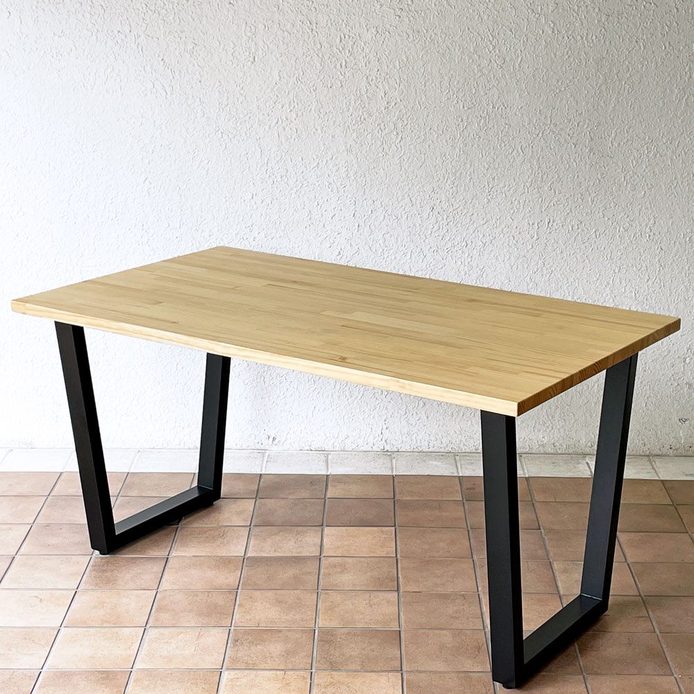 かなでもの KANADEMONO ザ・テーブル THE TABLE デスク W140xD80cm ラバーウッド トラペゾイド脚 ◇