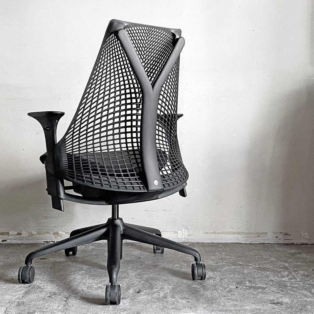 ハーマンミラー HermanMiller セイルチェア SAYL Chair ブラック サスペンションミドルバック アジャスタブルアーム イヴ・ベアール ■