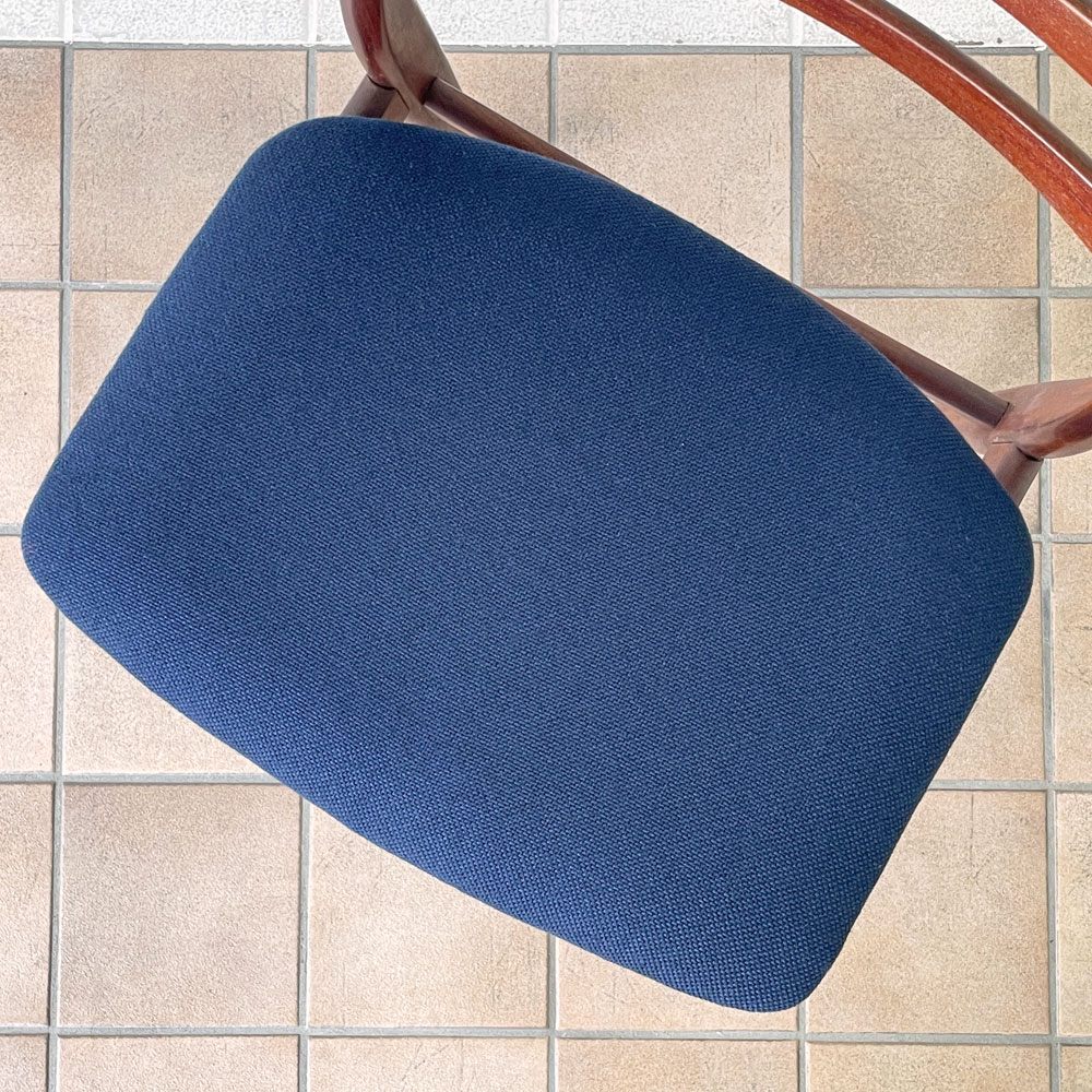 北欧ビンテージ Scandinavia Vintage ダイニングチェア 無垢材 ファブリック 北欧家具 モダンデザイン ◇