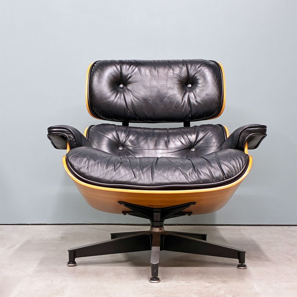 ハーマンミラー Herman Miller イームズラウンジチェア＆オットマン ブラックレザー ウォールナット C&Rイームズ ミッドセンチュリー 1999年製 ◎