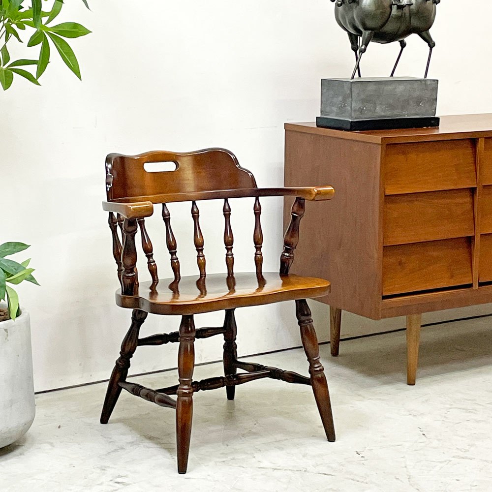 飛騨産業 HIDA キツツキ 穂高シリーズ キャプテンチェア アームチェア 木製肘付椅子 ウィンザースタイル 廃番 ●