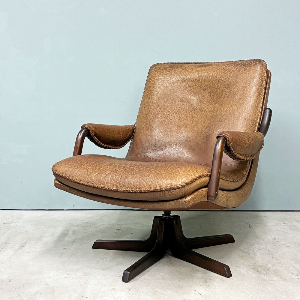 ベルグファニチャー Berg Furniture ラウンジチェア シングルソファ オーク材 本革 ブラウン 北欧 デンマーク ◎