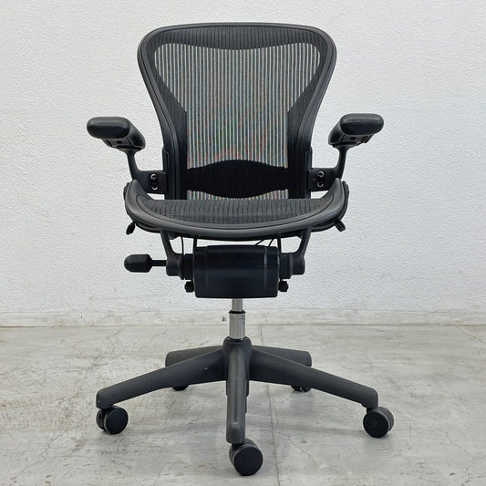 ハーマンミラー Herman Miller アーロンチェア Bサイズ ランバーサポート グラファイトベース デスクチェア フル装備 〓