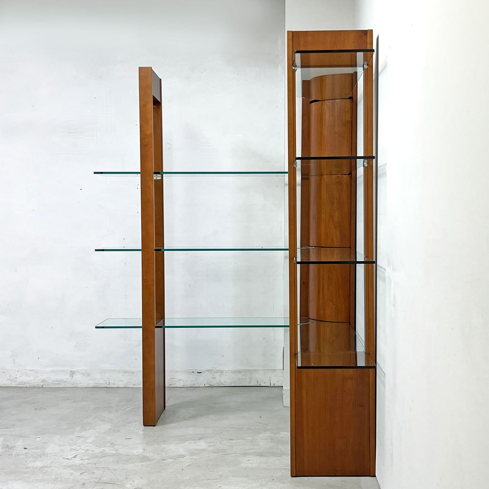 モダンデザイン Modern Design コーナー オープンシェルフ ディスプレイシェルフ 4段 チェリー材 × ガラス H167cm 店舗什器 ●