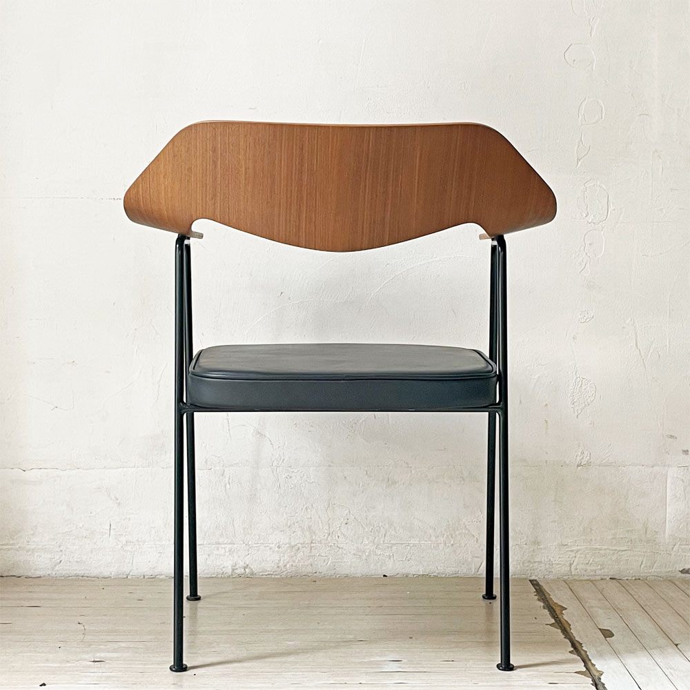 ケースファニチャー Case Furniture 675チェア アームチェア ロビンデイ Robin Day プライウッド ミッドセンチュリー ★