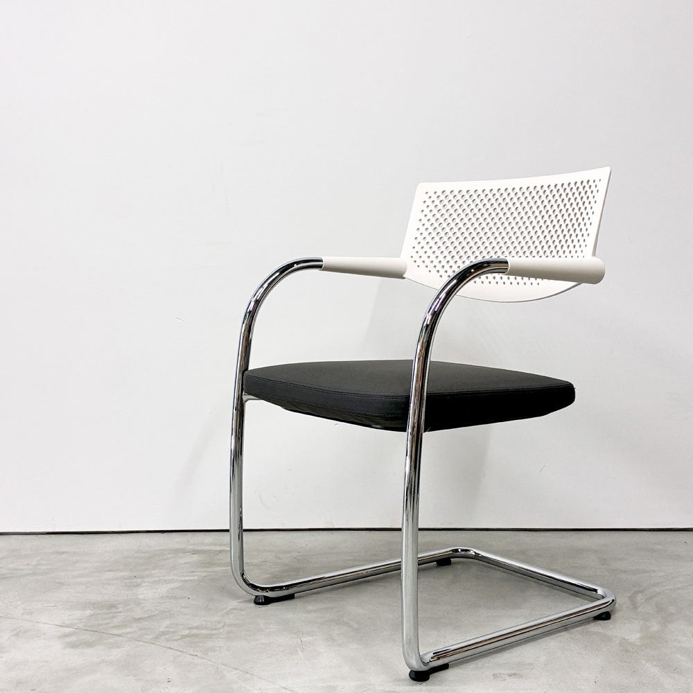 ヴィトラ vitra ビザビ2 Visavis2 アームチェア デスクチェア ホワイト/グレー系 カンティレバー スタッキング可能 アントニオ・チッテリオ A ◎