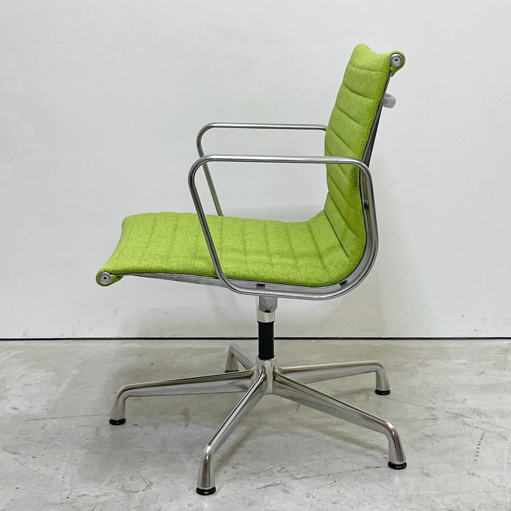 ハーマンミラー Herman Miller イームズアルミナムグループ マネジメントチェア デスクチェア ファブリックシート アルミバフベース 5本脚 固定脚 昇降無し イームズ ●