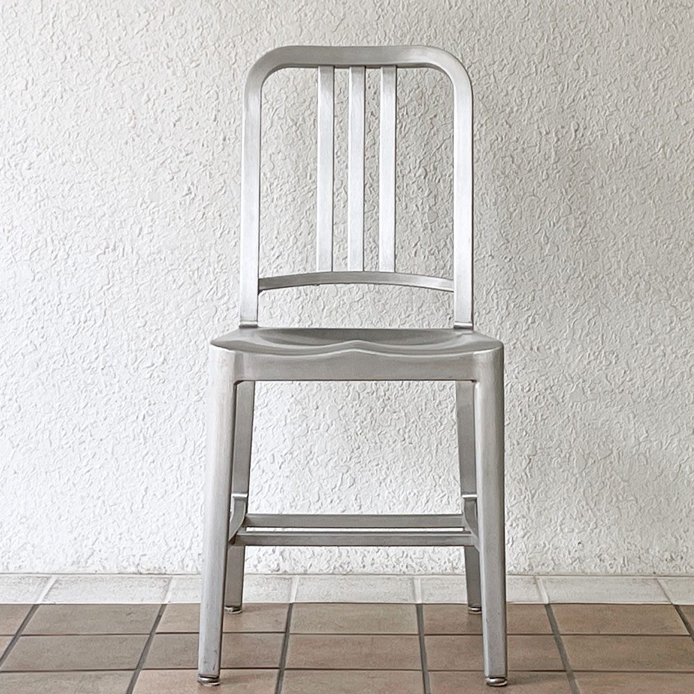 エメコ emeco ネイビー NAVY チェア No.1006 ダイニングチェア ブラッシュドアルミ インダストリアル ミッドセンチュリーデザイン 定価159,500円 ◇