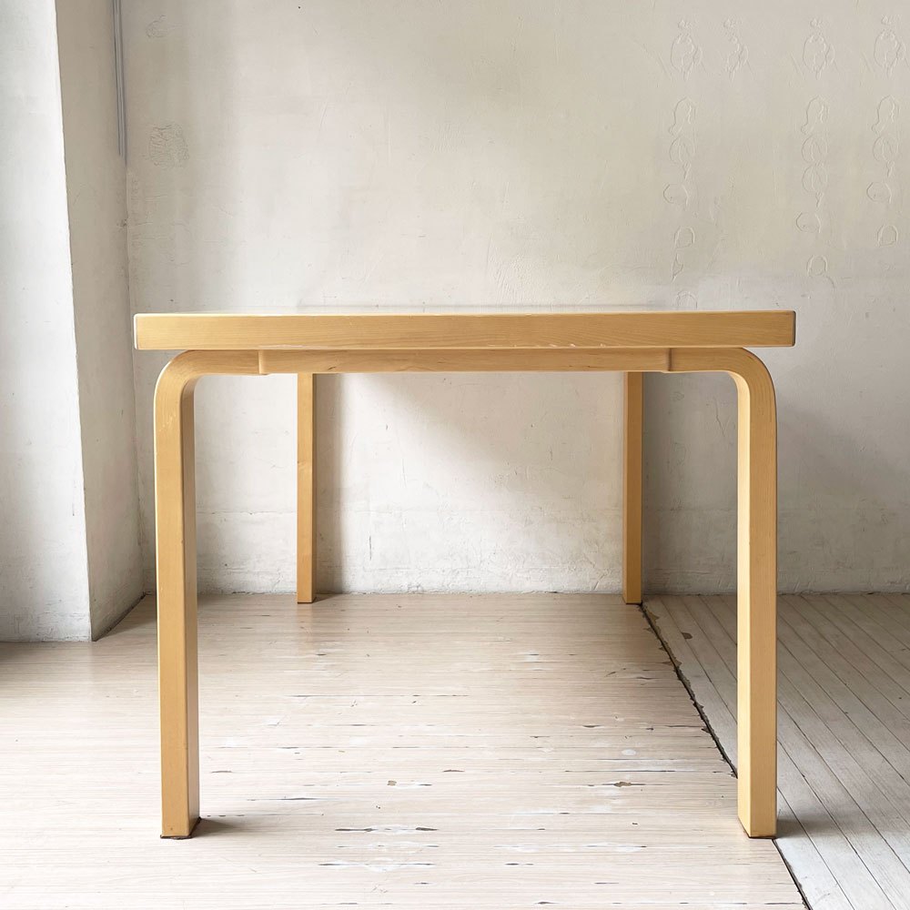アルテック artek TABLE 82B ダイニングテーブル バーチ材 ラッカー W135×D85 アルヴァ・アアルト 北欧 デンマーク 定価￥261,800- ★