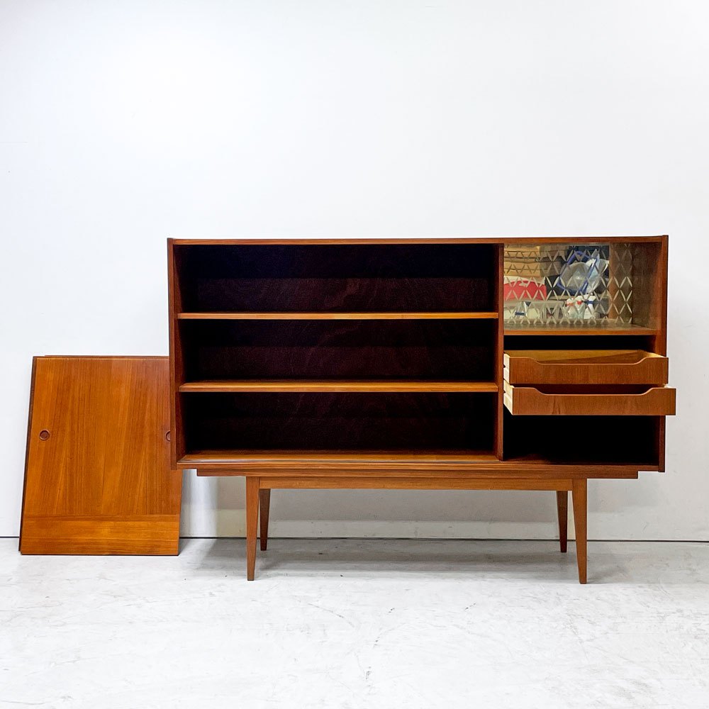 デンマークビンテージ Danish Vintage チーク材 キャビネット サイドボード 3ドア 2ドロワー レッグ脱着可能 北欧家具 ●