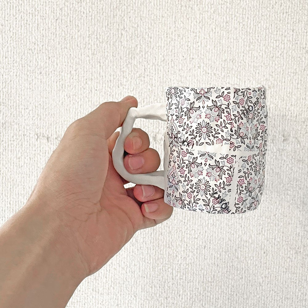 ショッキ SHOKKI セラミック マグカップ ハンドメイド 小花柄 参考価格￥13,800- ◎