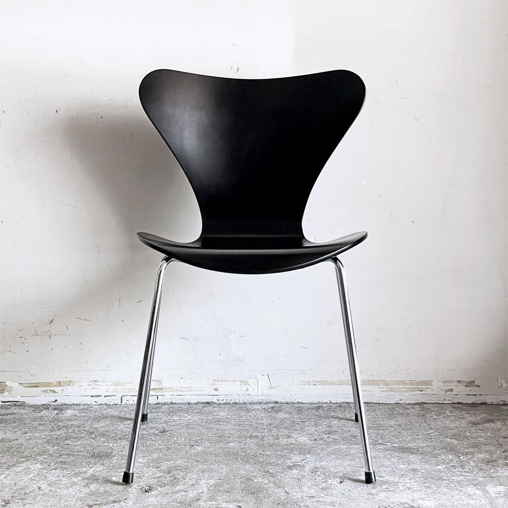 フリッツハンセン Fritz Hansen セブンチェア ブラックラッカー リペイント アルネ・ヤコブセン スタッキングチェア デンマーク 1997年製 B ■