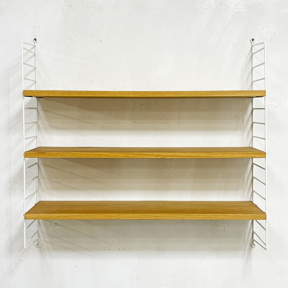 ストリングファニチャー String Furniture システムベーシック system BASIC 78x20 シェルフシステム ウォールシェルフ 3段 オーク材 ホワイトフレーム ●