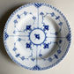ロイヤルコペンハーゲン ROYAL COPENHAGEN ブルーフルーテッド ハーフレース ディーププレート 25.5cm 深皿 丸皿 陶器 北欧食器 廃番 美品 F ♪