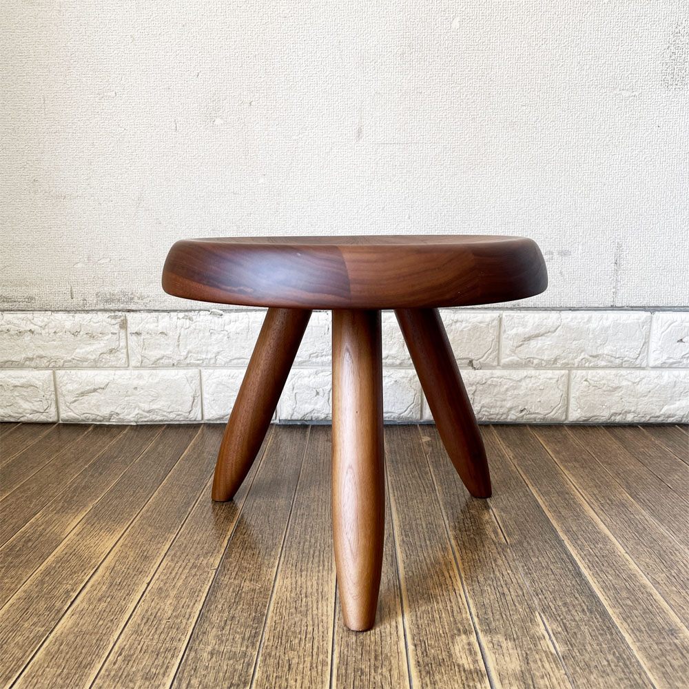 カッシーナ Cassina ベルジェスツール 524 TABOURET BERGER アメリカンウォールナット材 H27cm シャルロット・ペリアン 定価￥178,200- ◎