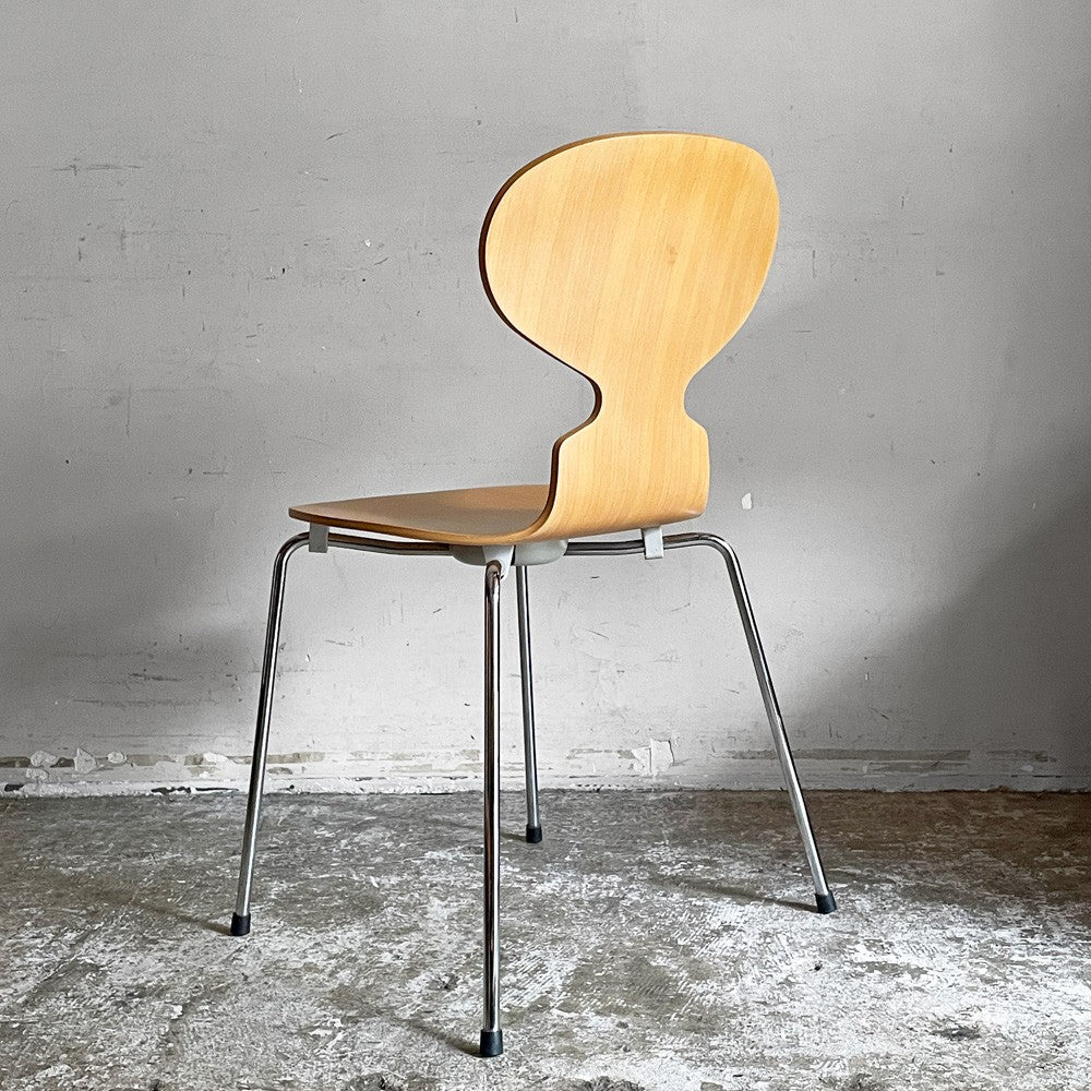 フリッツハンセン Fritz Hansen アントチェア 4本脚 ナチュラルビーチ ラッカー アルネ・ヤコブセン 北欧家具 ■