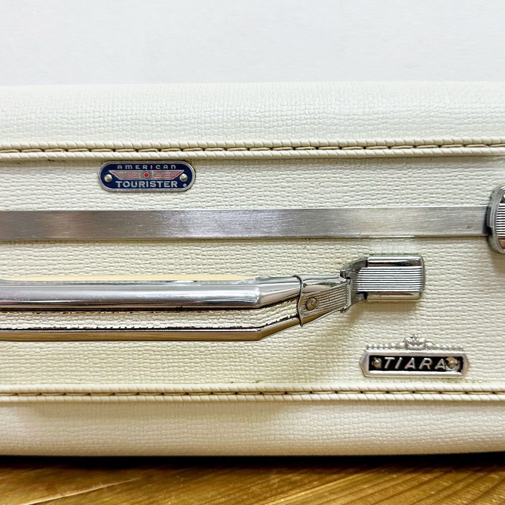 アメリカンツーリスター American tourister TIARA ビンテージトランク スーツケース ダイヤル無し 鍵欠品 ●