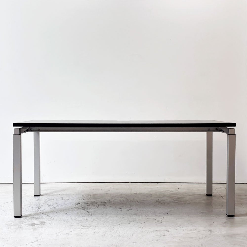 ウィルクハーン Wilkhahn ミナモデスク Minamo Desk ワークテーブル フラットデスク アルミフレーム 配線孔 ケーブル収納付き コクヨ取扱い ●